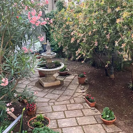 All' Arco Apartment *